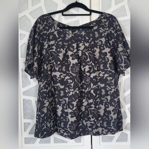 Banana Republic Black and Cream Floral Blouse